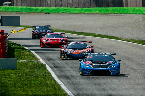 Coup d'envoi des Blancpain GT Series à Monza