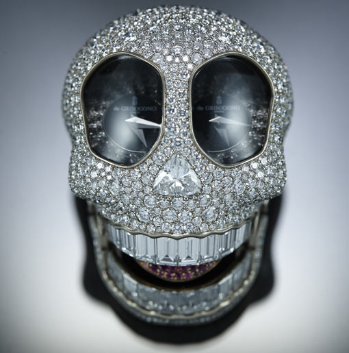 deGRISOGONO_crazy-skull-white-diamonds