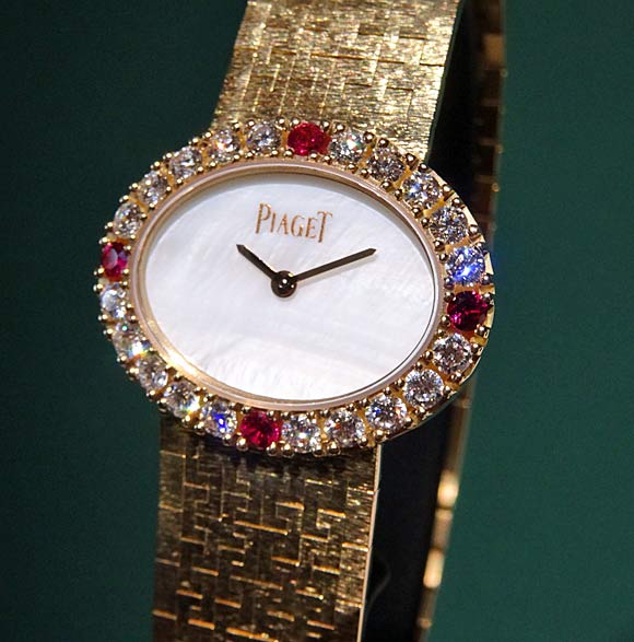 Piaget-Extremely 