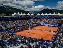 Tennis à Gstaad - Eterna  