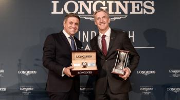 Erik Lindbergh receives the first Longines Lindbergh Award - Longines