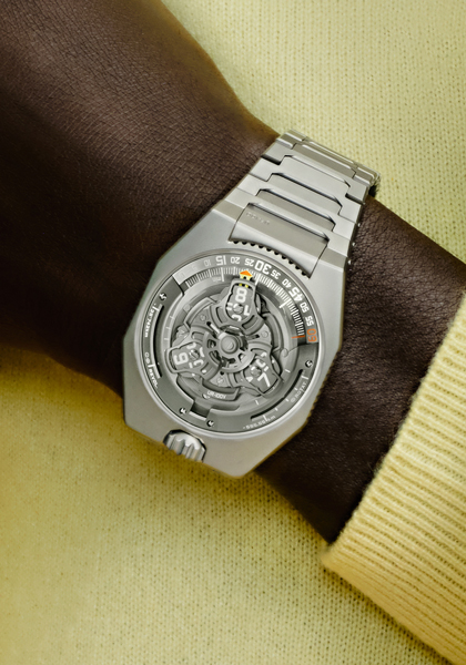 UR-100V Magic T