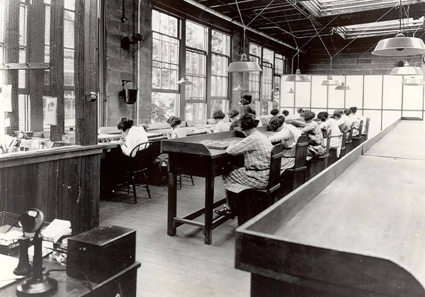 Dark Times Call For Bright Solutions: HSNY Offers Female Watchmaker Scholarship Named For the Leader of the Radium Girls Lawsuit 