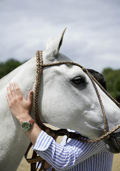 WorldTempus se met en selle pour une initiation au polo au Polo Club de Saint-Tropez