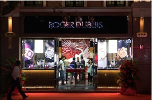 Roger Dubuis_327035_0