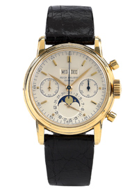 Patek Philippe , Réf. 2499, en or jaune, Troisième Série. Adjudication (commission incluse) : 300 000 dollars