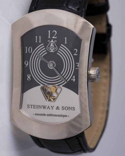 Steinway & Sons_320895_0