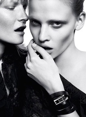 Givenchy_324345_0