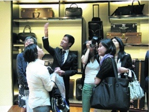 RETAIL_320096_3