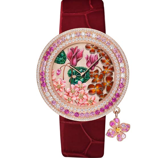 Van-cleef-arpels-Charms-Extraordinaire-Amour.jpg Van-cleef-arpels-Charms-Extraordinaire-Amour.jpg