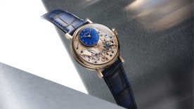 Tradition Seconde Rétrograde 7035 © Tradition