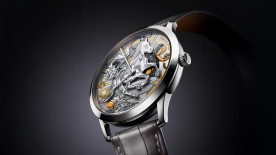 The Slim d’Hermès in orange ©Hermès