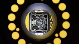 AS-01 Tourbillon Volant Central © Lorige