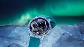 Imperial Dragon Automaton Sapphire Opale Ambiance © Jaquet Droz