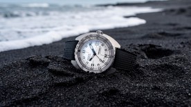 DOXA SUB 300 Ti5 © DOXA
