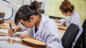 Hand engraving returns to Geneva - Ecole des Métiers et Artisans de Haute Horlogerie