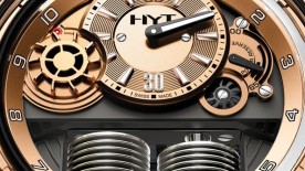 Bathed in black - HYT