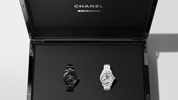 CHANEL Pausa J12