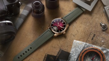 Pioneer Tourbillon Burgundy © H.Moser & Cie.