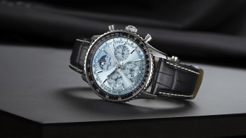 Navitimer B19 Perpetual Calendar Chronograph © Breitling