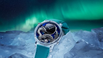 Imperial Dragon Automaton Sapphire Opale Ambiance © Jaquet Droz
