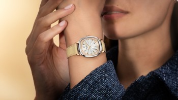 Patek Philippe’s Gondolo Ladies First Collection 7043GR-001 © Patek Philippe