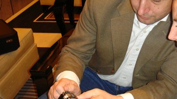 Surprise lors de la présentation de l'Opus 9 - Harry Winston