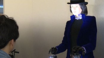 Video. Automatas and Charming Bird - Jaquet Droz