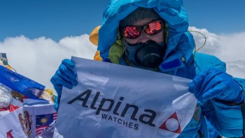 Melissa Arnot, first American women to summit Everest without oxygen - Alpina