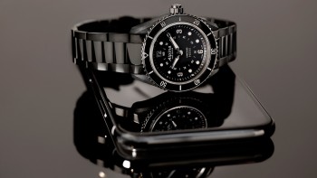 Comtesse Horological Smartwatch - Alpina