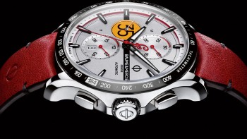 Honors Racing Legend Burt Munro  - Baume & Mercier