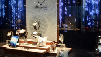 The 2013 novelties travel  - Breguet