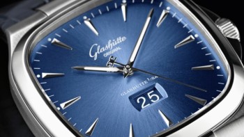 A look at the Glashütte Original Senator Seventies - Glashütte Original