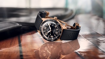 The new SeaQ in black and red gold - Glashütte Original