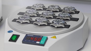 The SeaQ: a rigorous set of tests - Glashütte Original