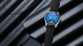 Small and Smoky - H. Moser & Cie.