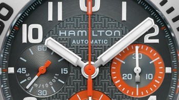 Video. Khaki Navy Sub Auto Chrono - Hamilton 
