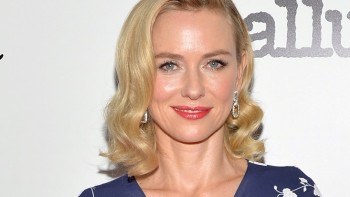 Naomi Watts on the red carpet - Harry Winston