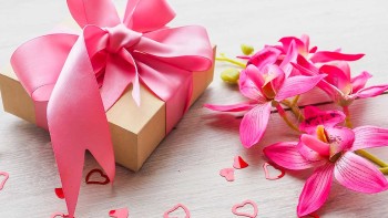 A watch, just for her! - Mother's Day