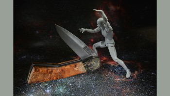 A music box in a knife - Reuge
