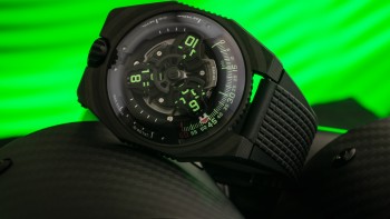 UR-100V - Urwerk