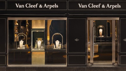 Van Cleef & Arpels address in Geneva at 10 Rue Robert-Céard © Van Cleef & Arpels