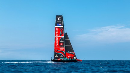 OMEGA Supports Emirates Team New Zealand!