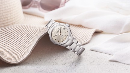 La RIVIERA M0A10810 en argent chaud ©Baume & Mercier
