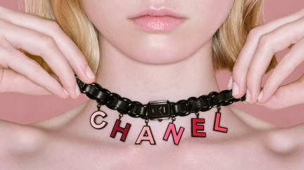 Blush, la collection Chanel qui maquille le temps © Chanel