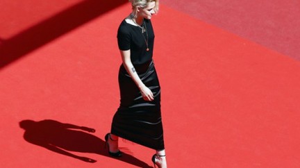 Video. Kristen Stewart at the 2016 Cannes Festival - Chanel
