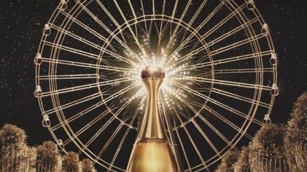 Video. Holiday Lights - Dior