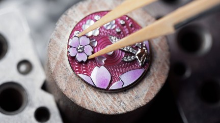 Where watches become art - Artistic crafts watches