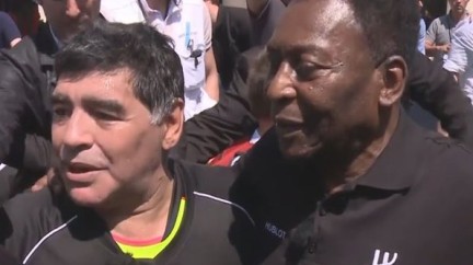 Video. Pelé and Maradona together in a lifetime match! - Euro 2016