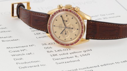 First live auction - ICONEEK